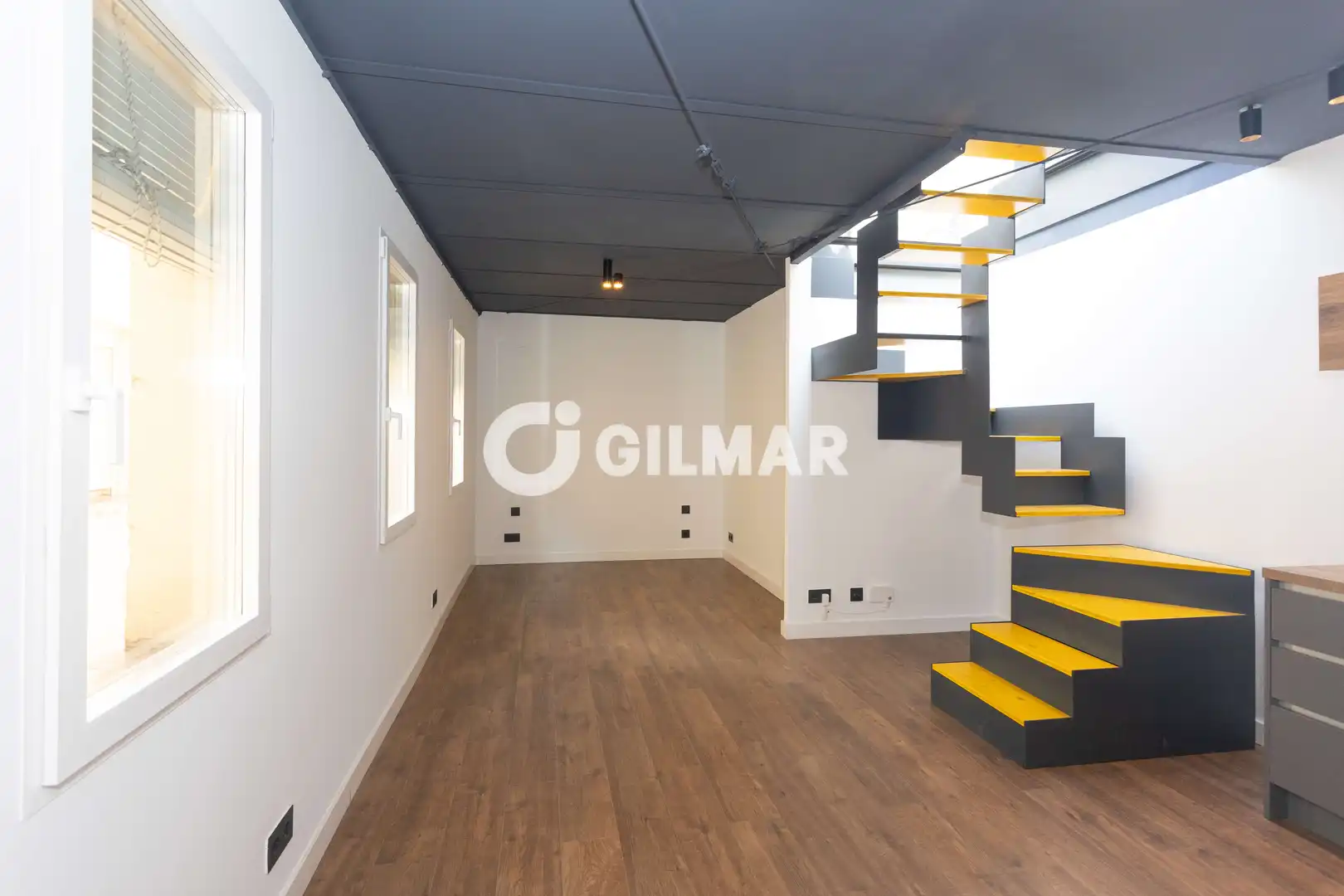 Penthouse with terrace for sale in Retiro