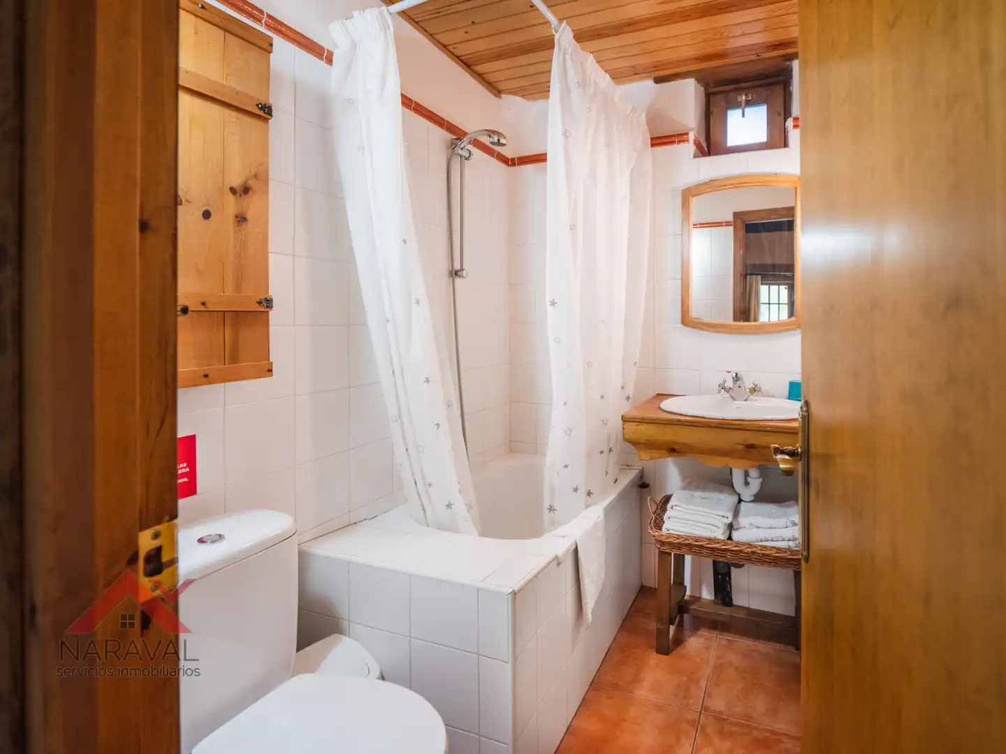 Baño de Casa o chalet en venta en Fiscal con Aire acondicionado, Calefacción y Jardín privado