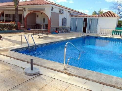 Swimming pool of Country house for sale in Alhaurín El Grande