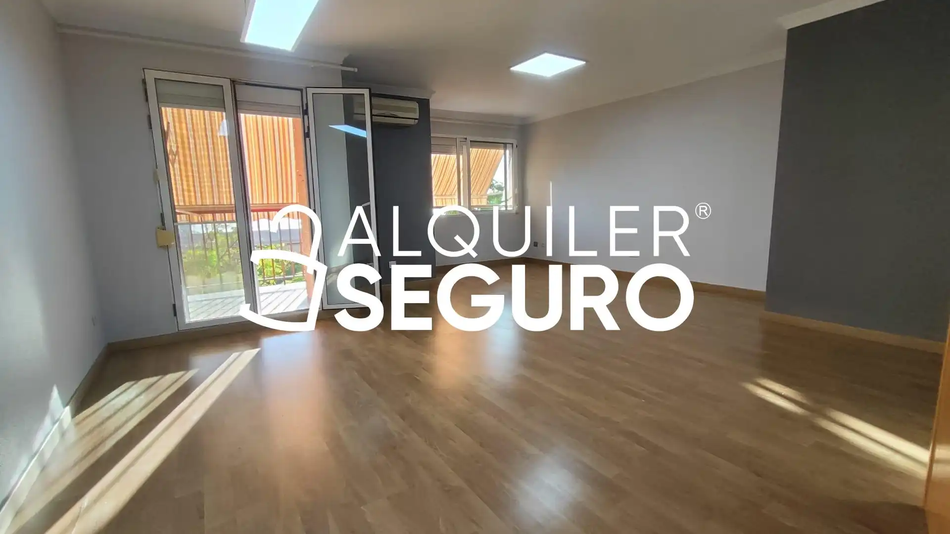 Wohnung zur Miete in Valencia mit Klimaanlage und Terrasse