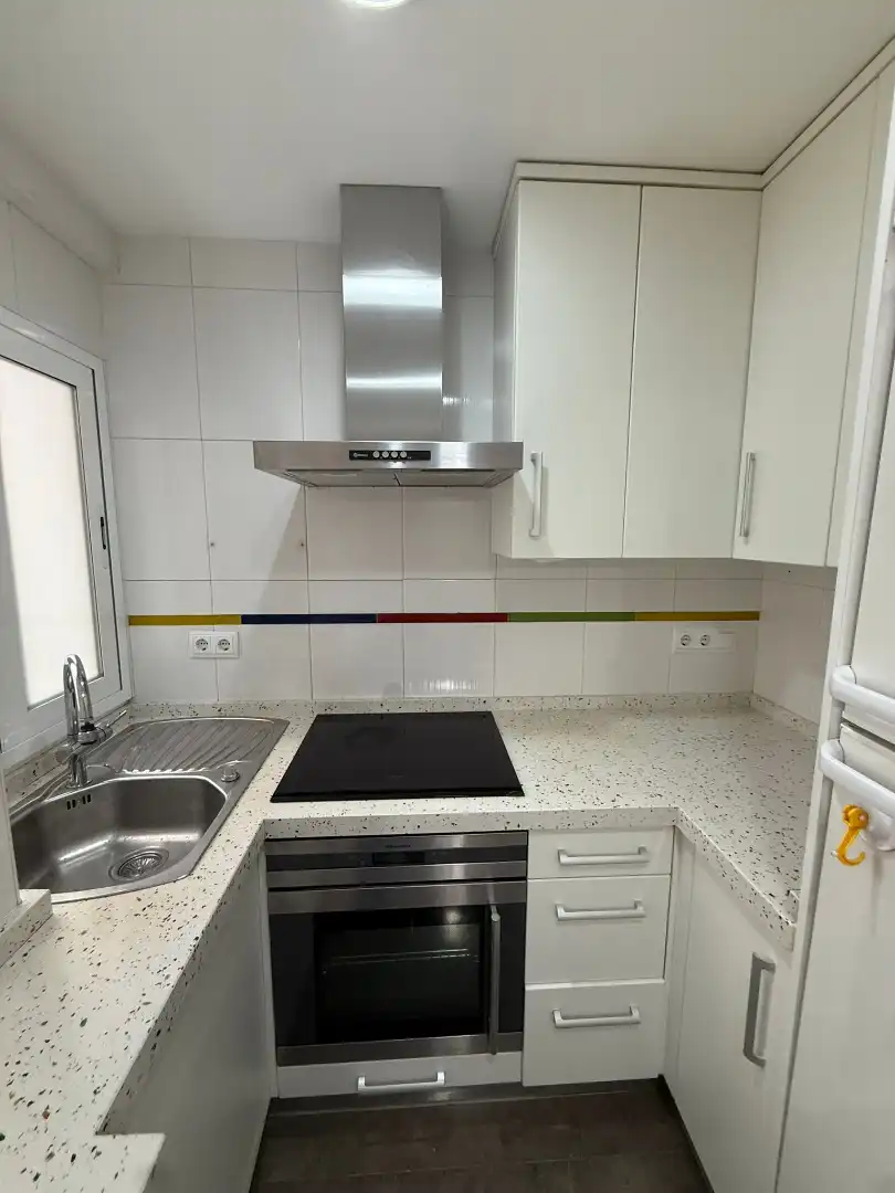 Cocina de Piso en venta en Oviedo  con Calefacción