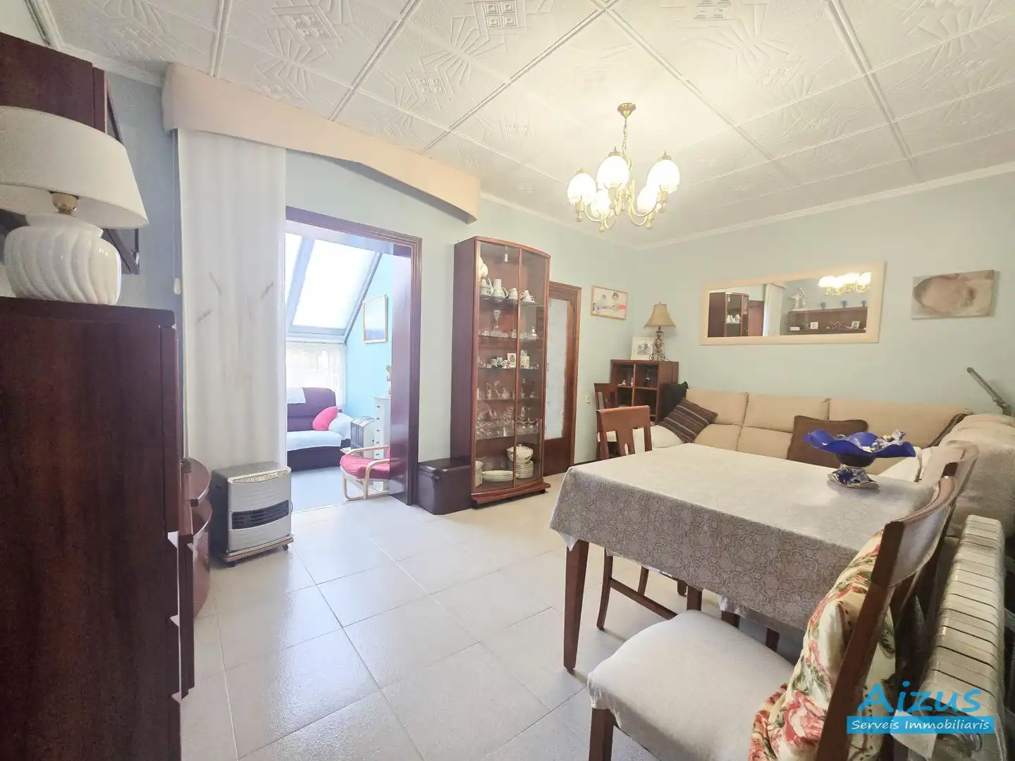 Habitación de Casa adosada en venta en Ripollet con Calefacción, Trastero y Horno