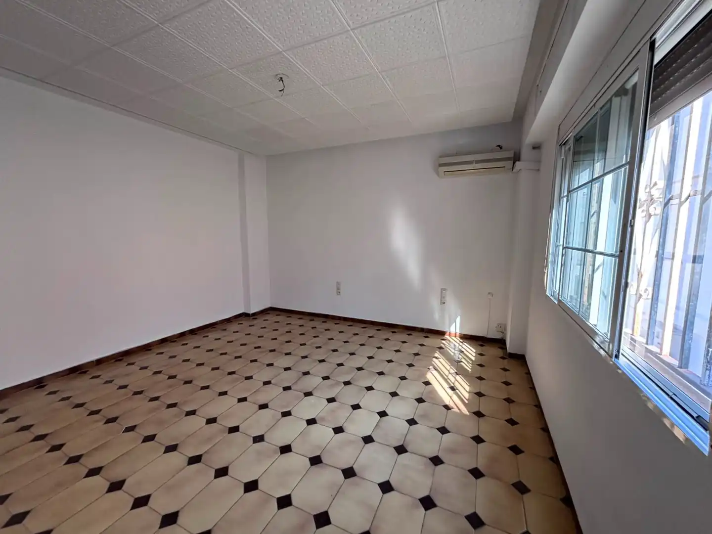 Casa o xalet en venda en Burjassot amb Terrassa i Balcó