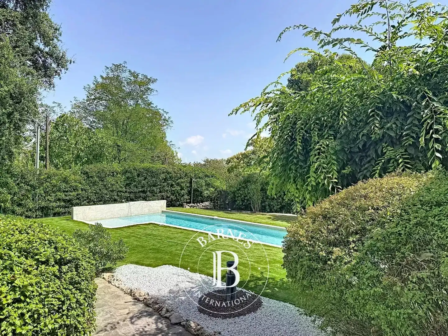 Jardí de Casa o xalet en venda en Cerdanyola del Vallès amb Aire condicionat, Calefacció i Jardí privat