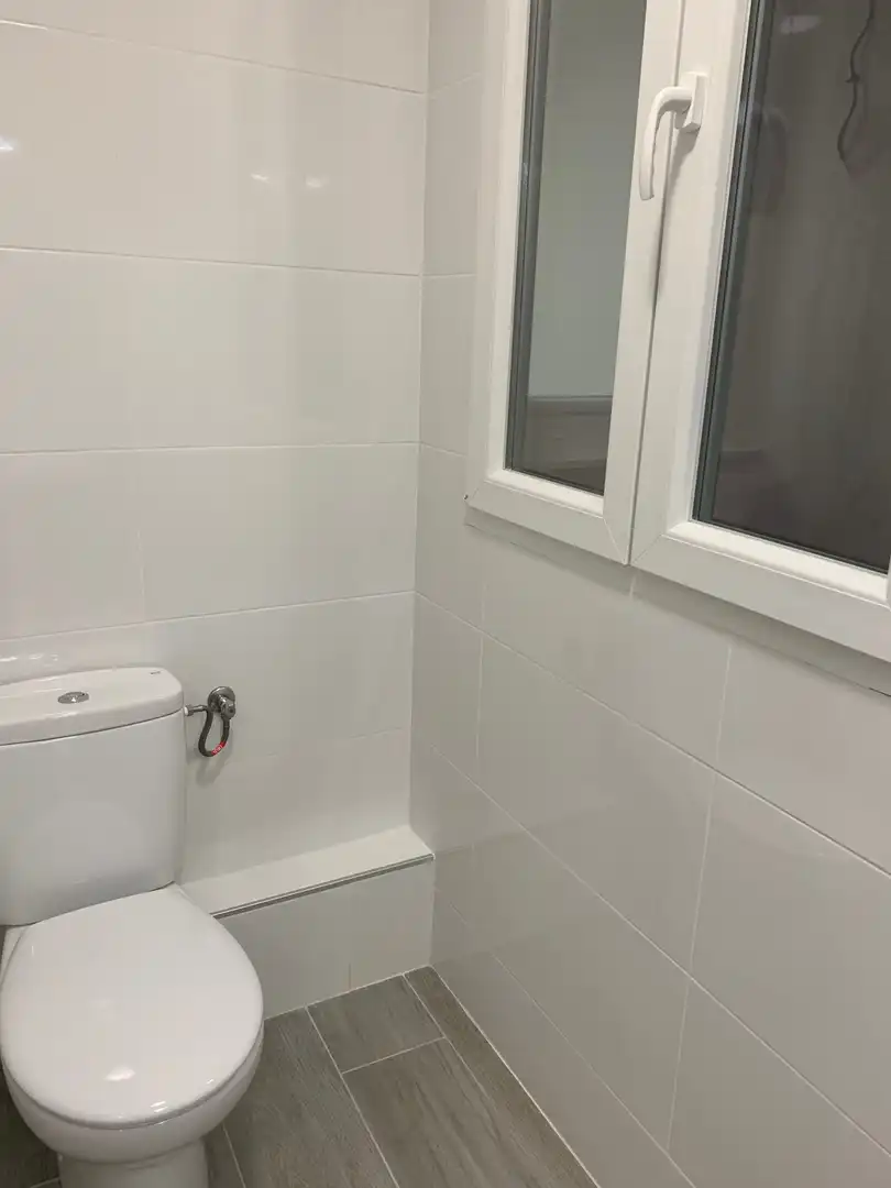 Bathroom of Flat for share in Alcoy / Alcoi  with Heating, Terrace and Furnished