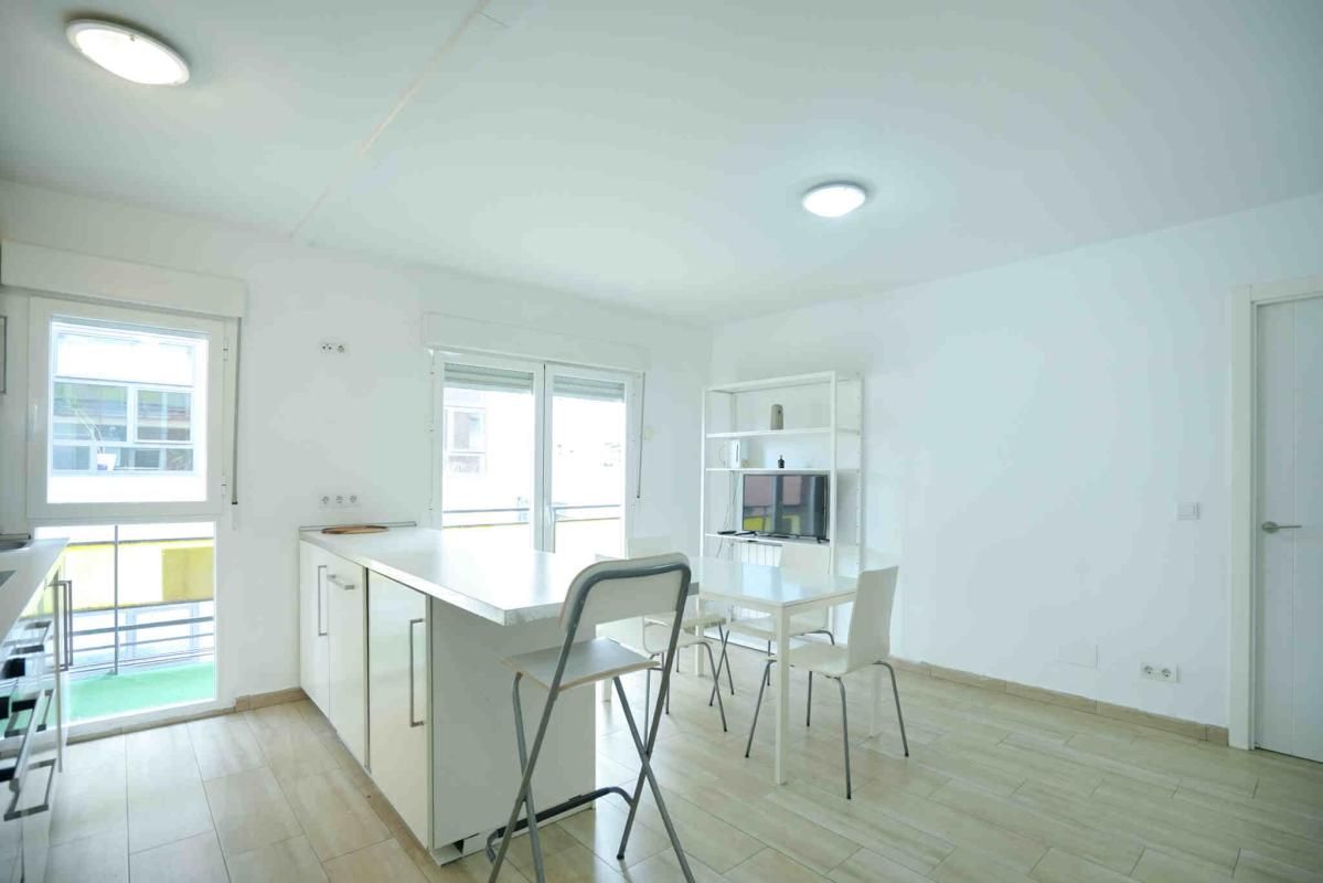 Flat for sale in C. de Santa Leonor, 20, Simancas