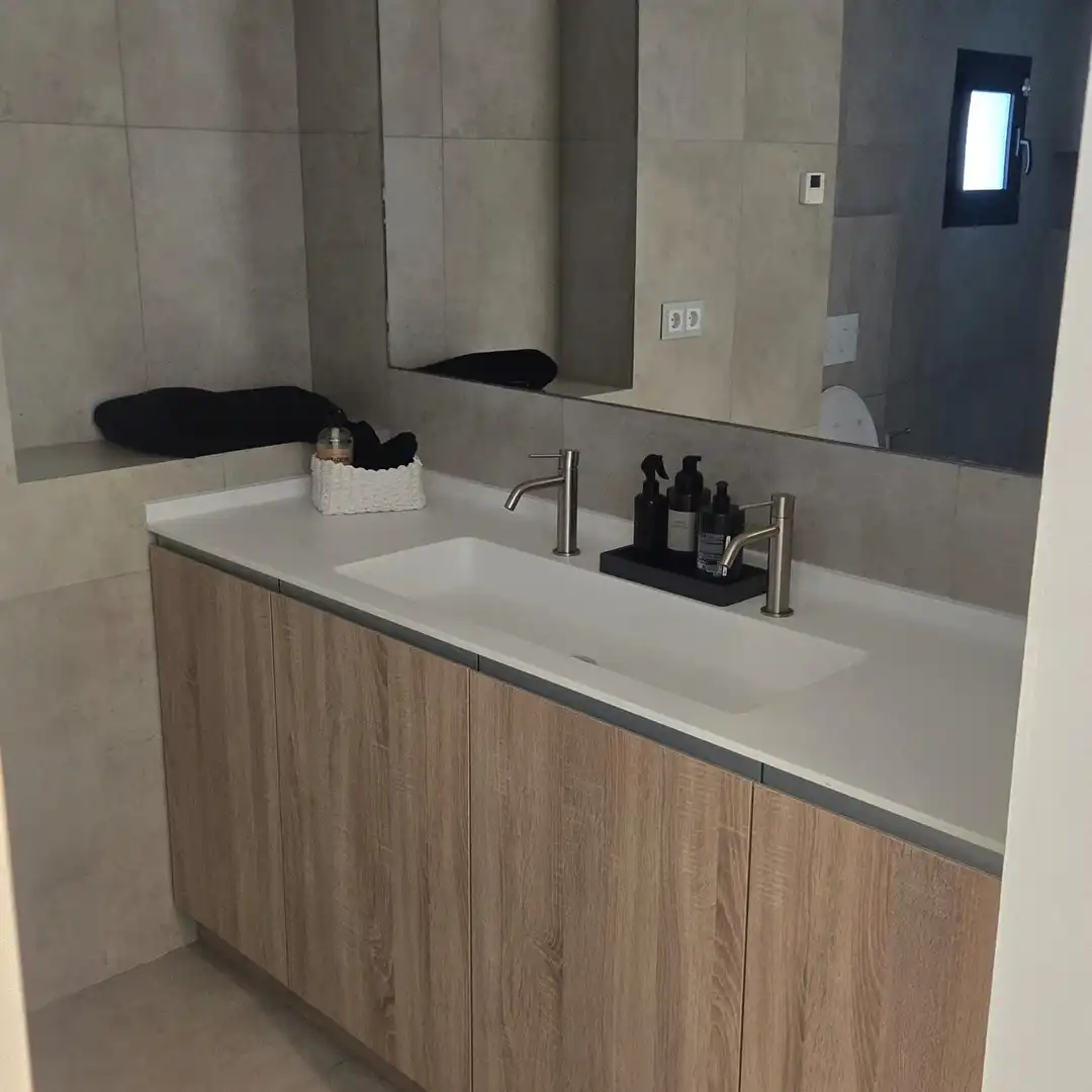 Baño de Apartamento en venta en Marbella con Aire acondicionado, Terraza y Trastero