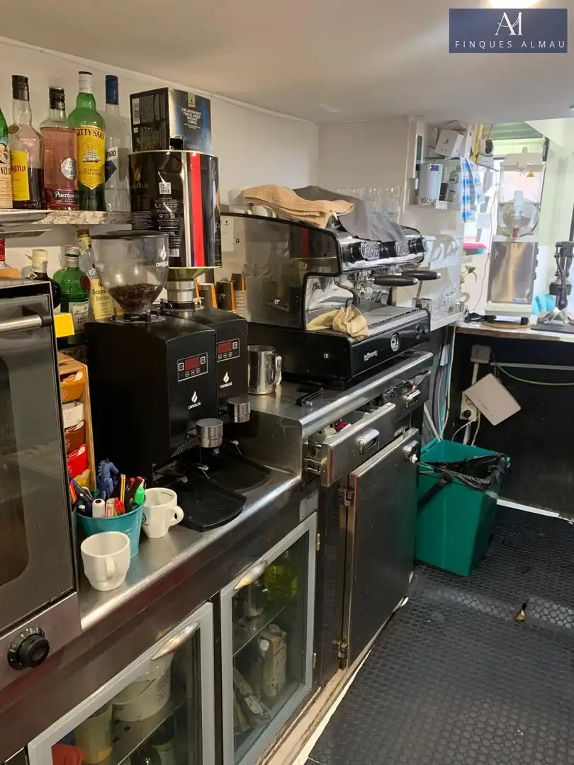 Cocina de Local de alquiler en Vilanova i la Geltrú con Aire acondicionado y Amueblado
