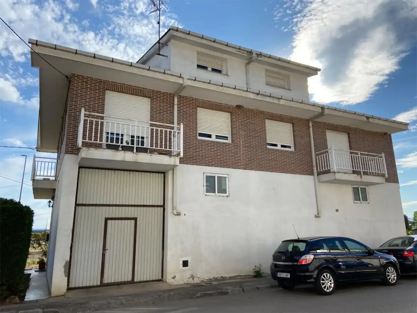 Vista exterior de Casa o chalet en venta en Camponaraya con Balcón