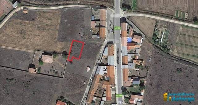 Terreno residencial en Venta en Destriana