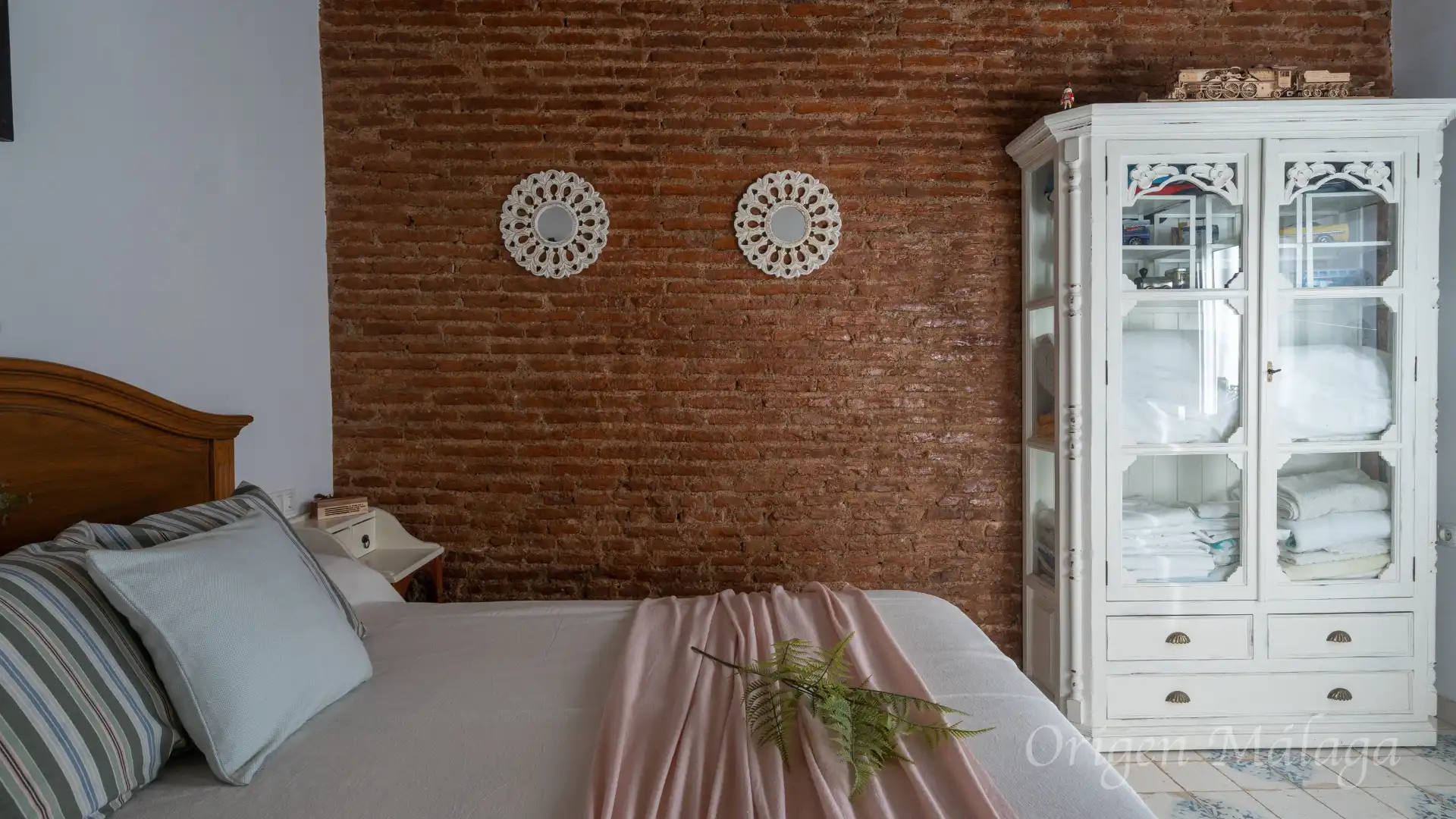 Habitación de Casa adosada en venta en Málaga con Aire acondicionado, Terraza y Trastero