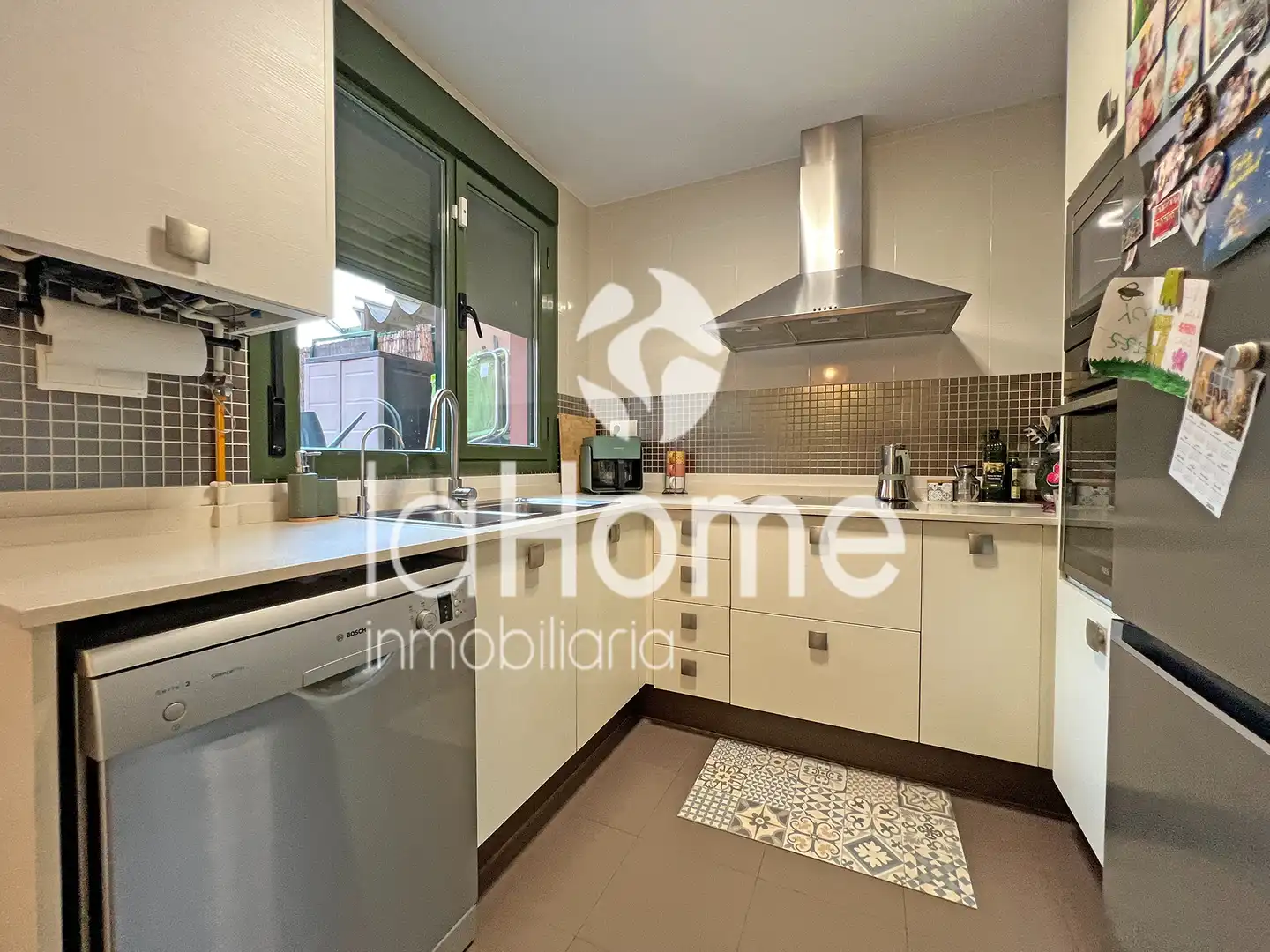 Cocina de Casa adosada en venta en Bétera con Aire acondicionado, Calefacción y Jardín privado