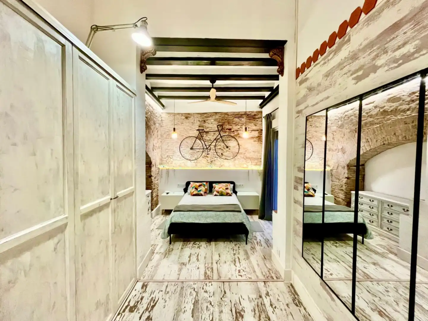 Apartament amb terrassa de lloguer a Ciutat Vella, imagen 2