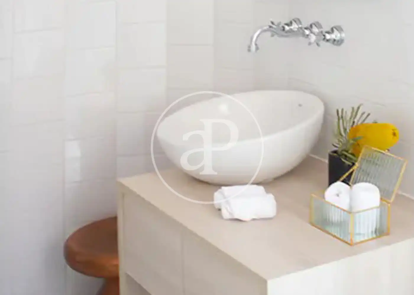 Bathroom of Flat for rent in Madrid  with Air Conditioner, Heating and Terrace