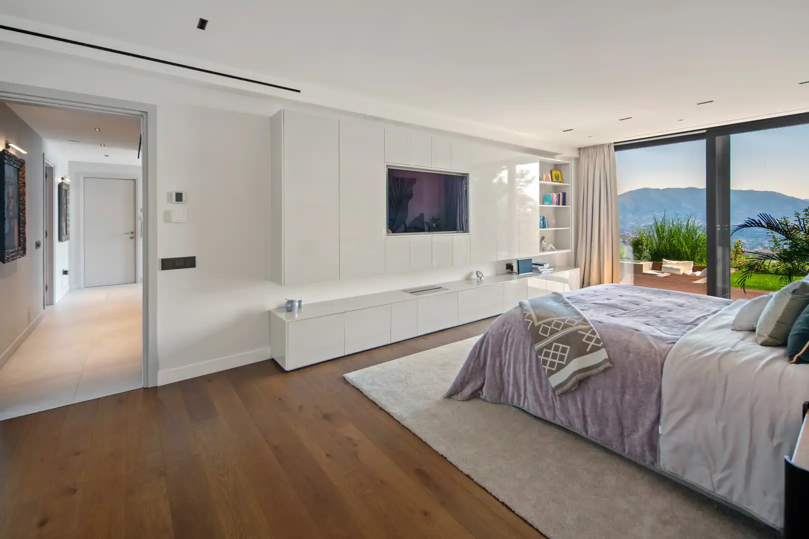 Bedroom of Houses for sale in Marbella  with Air Conditioner, Private garden and Terrace