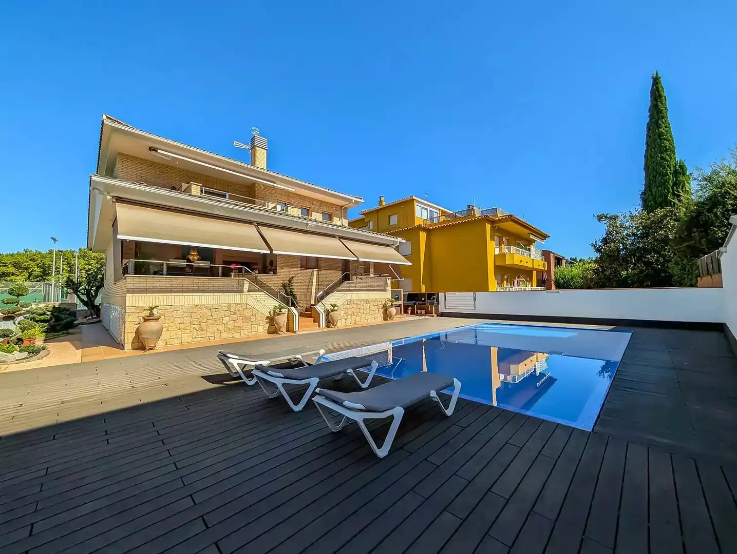 Swimming pool of Houses for sale in Banyoles  with Swimming Pool and Furnished