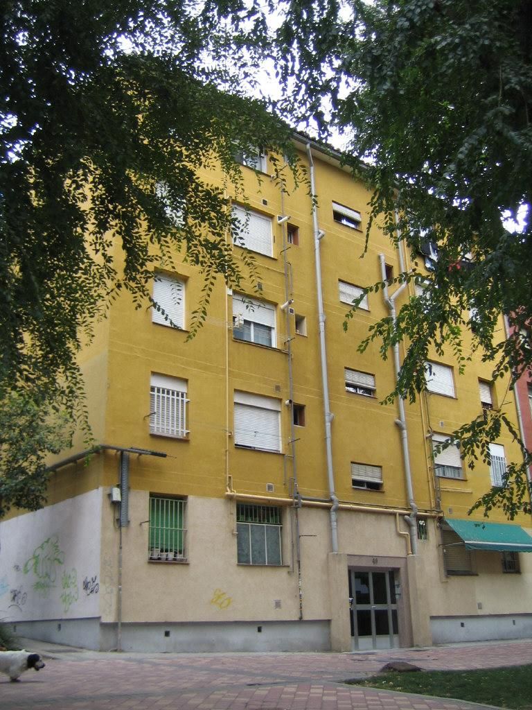 Vista exterior de Piso en venta en  Madrid Capital