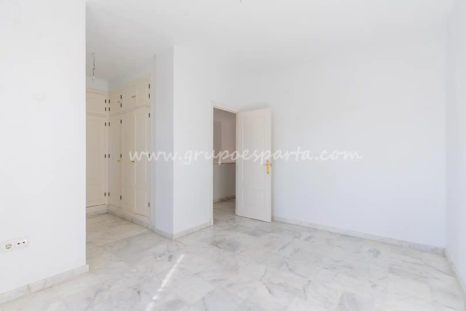 Bedroom of Detached homes for sale in Espartinas  with Air Conditioner, Heating and Oven