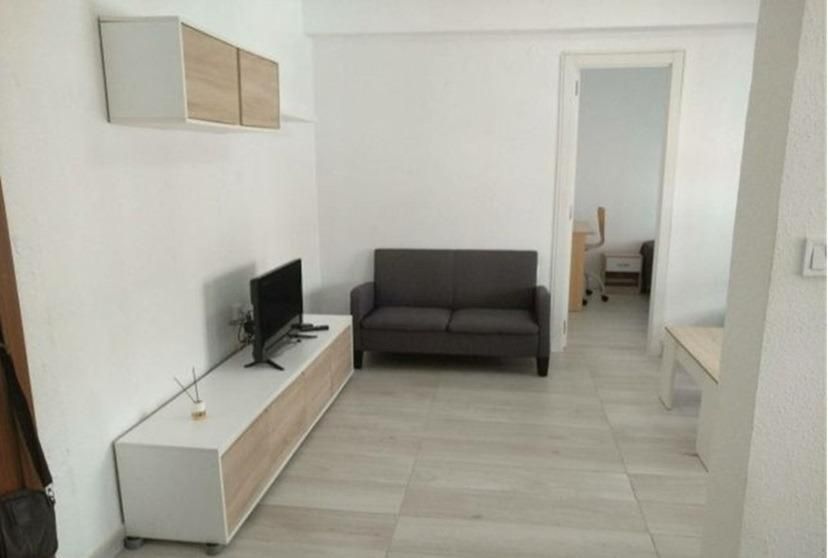Living room of Flat to rent in Jerez de la Frontera  with Air Conditioner, Private garden and Parquet flooring