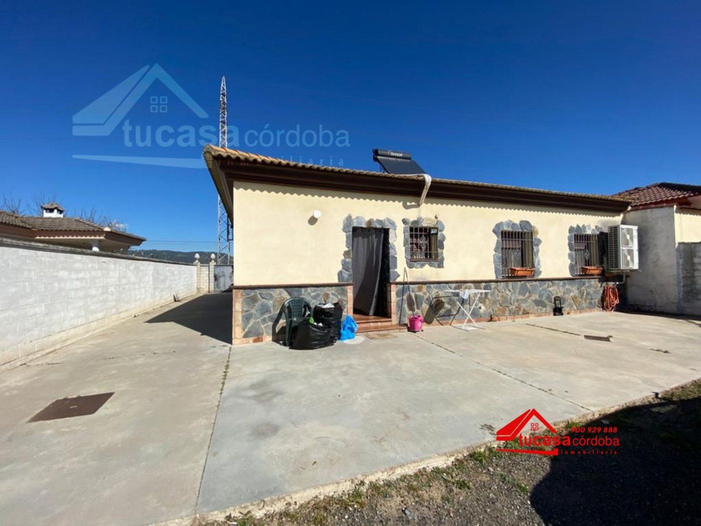 Exterior view of House or chalet for sale in  Córdoba Capital  with Air Conditioner, Terrace and Storage room