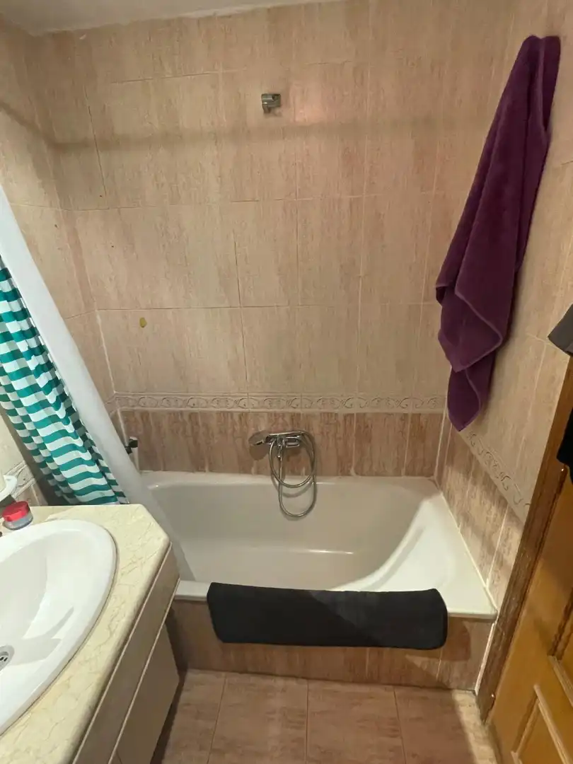 Baño de Piso en venta en Valencia con Aire acondicionado, Calefacción y Amueblado
