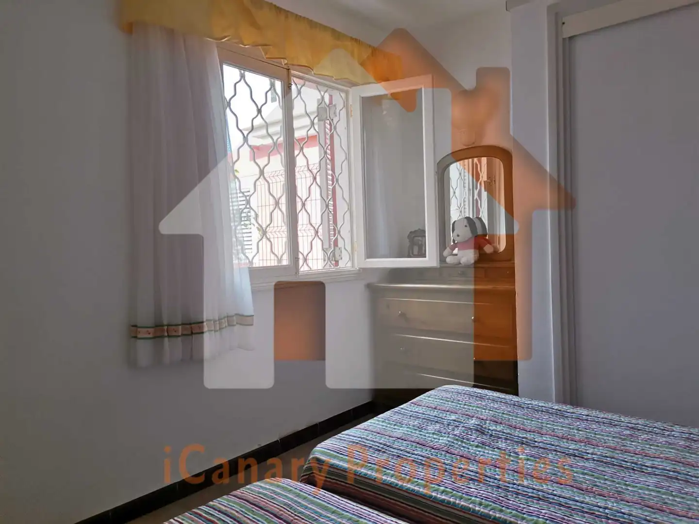 Habitación de Casa adosada de alquiler en San Bartolomé de Tirajana con Aire acondicionado, Jardín privado y Terraza