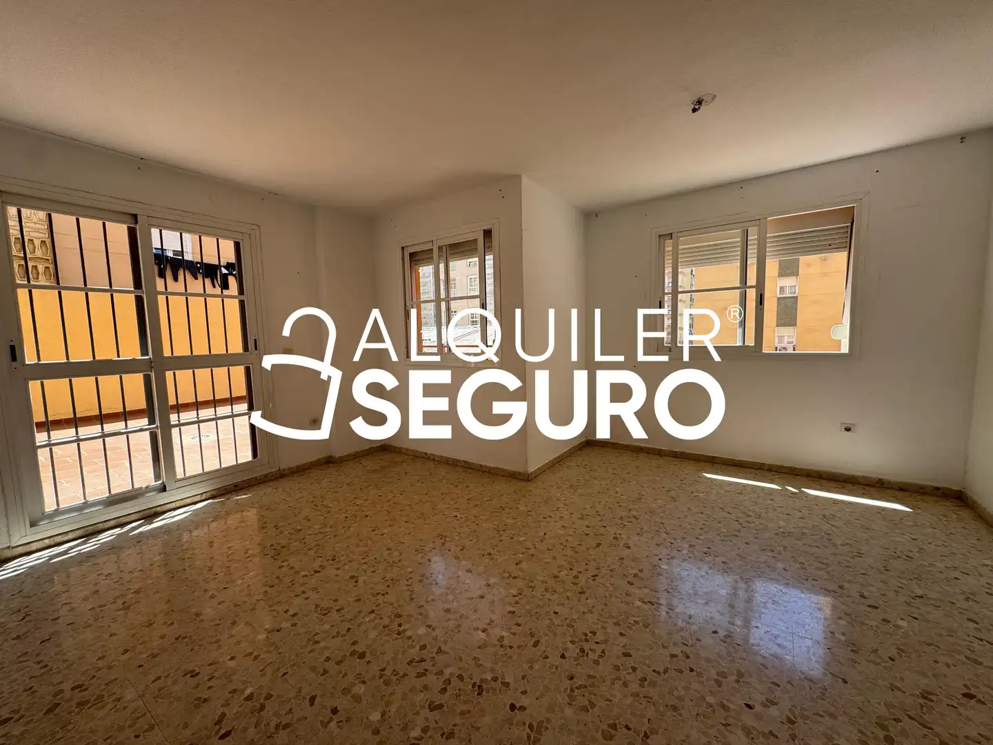 Außenansicht von Wohnung zur Miete in Málaga mit Terrasse