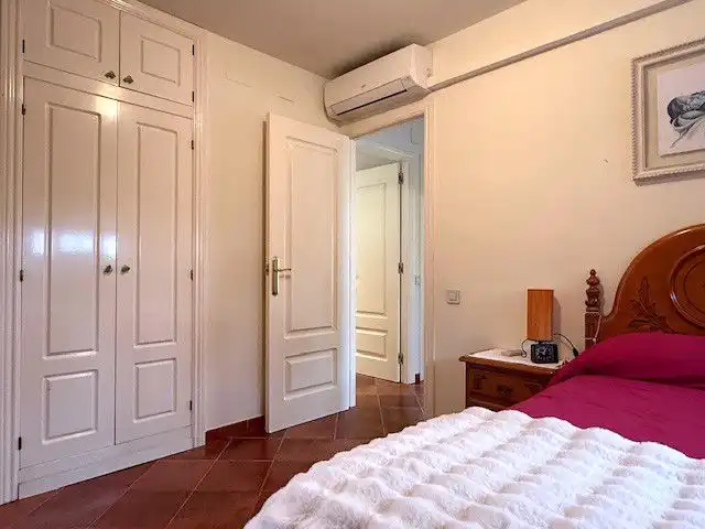 Habitación de Casa o chalet en venta en Sant Boi de Llobregat con Aire acondicionado, Calefacción y Jardín privado