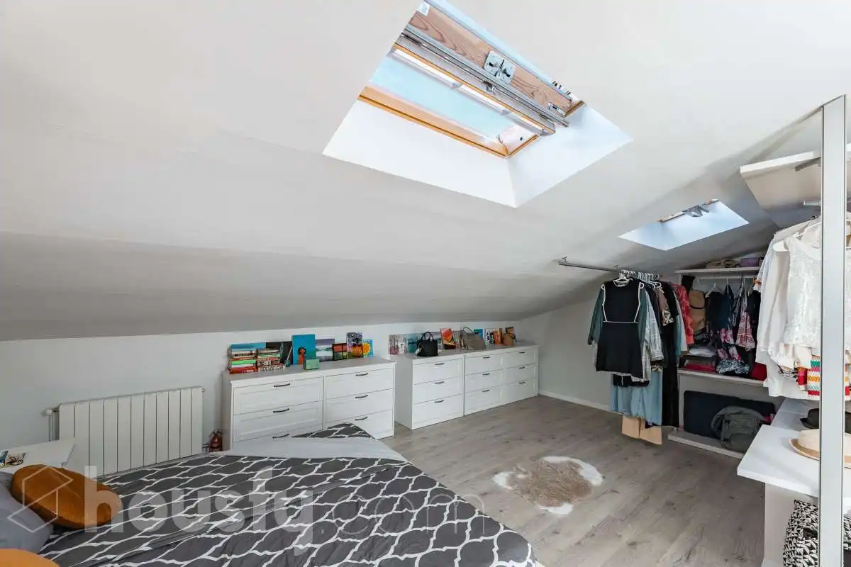 Habitación de Casa o chalet en venta en Viladecans con Balcón