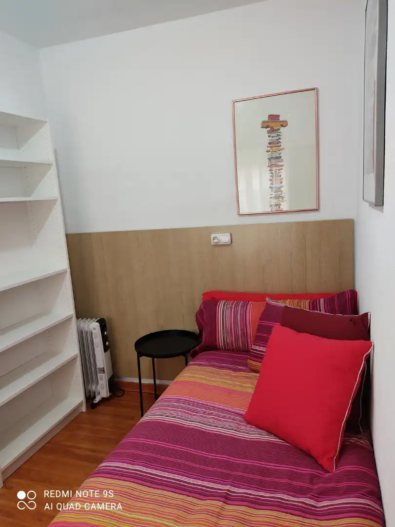 Habitación de Piso de alquiler en Murcia con Aire acondicionado, Parquet y Amueblado