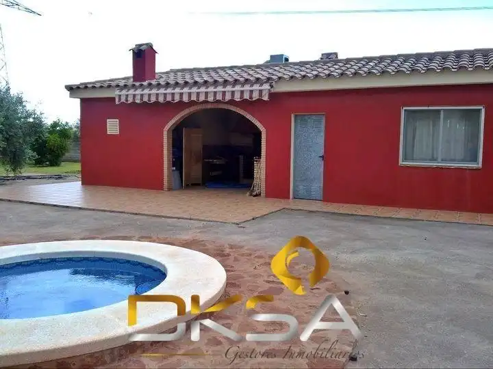 Villa con piscina in vendita a Partida MADRIGAL