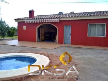 Villa con piscina in vendita a Partida MADRIGAL