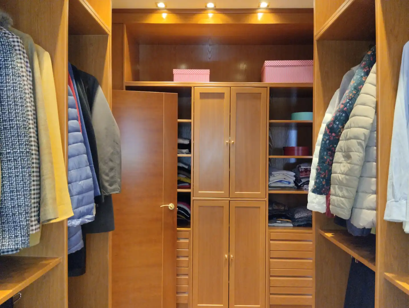 Bedroom of Houses for sale in El Escorial  with Air Conditioner, Heating and Private garden