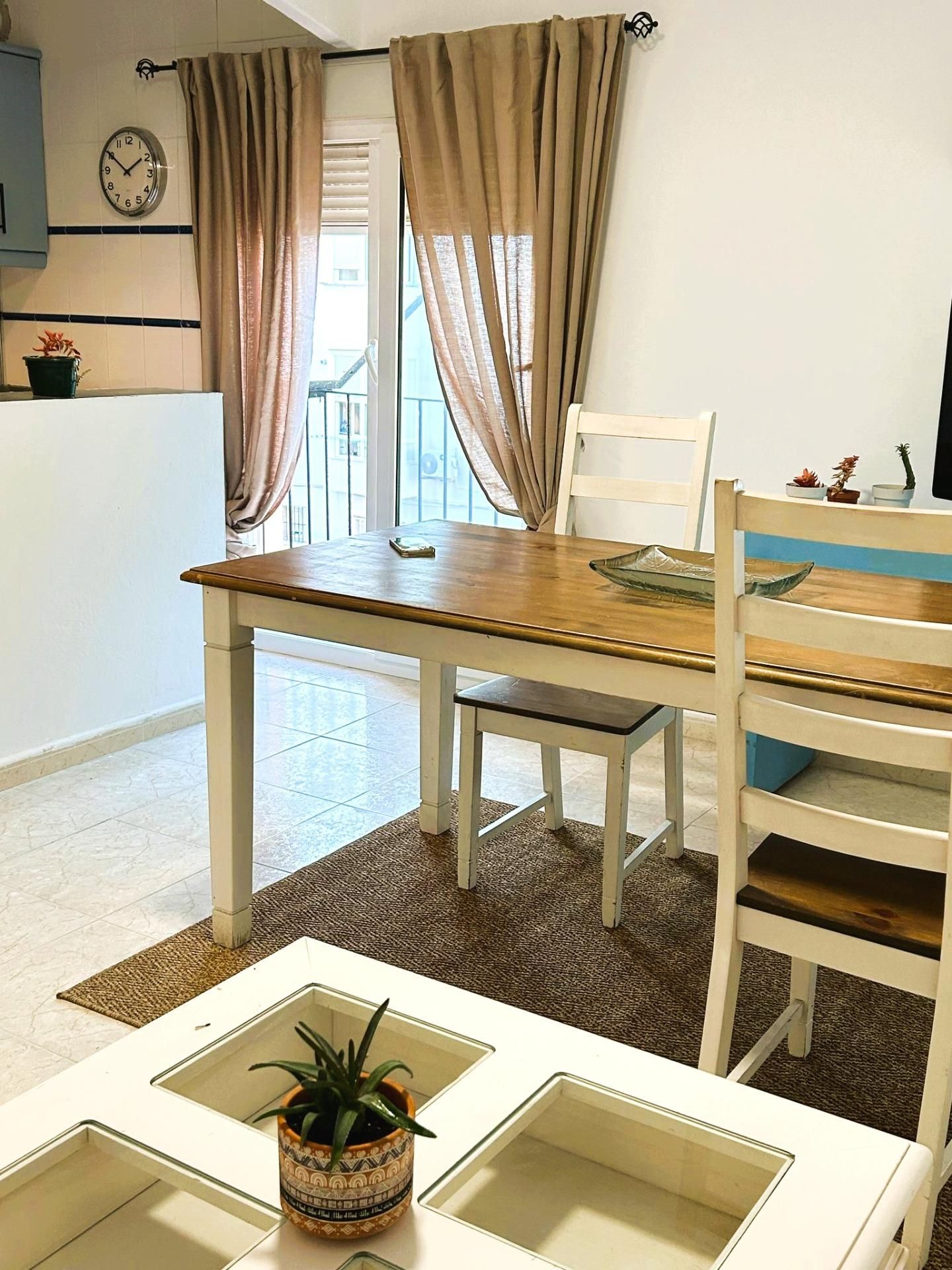 Menjador de Apartament en venda en Tarifa amb Terrassa, Balcó i Alarma