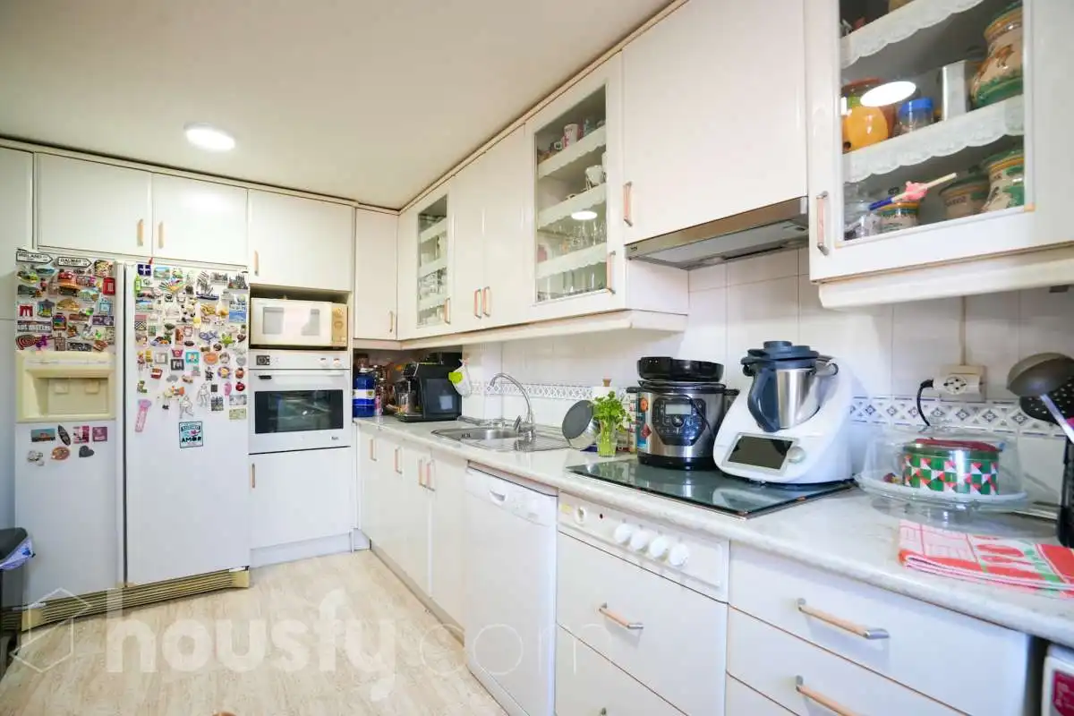 Cocina de Casa o chalet en venta en Rivas-Vaciamadrid con Aire acondicionado, Calefacción y Jardín privado