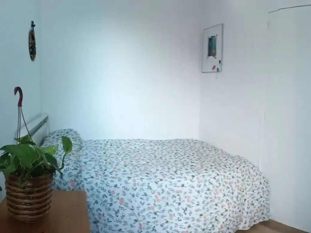 Schlafzimmer von Wohnung zur Miete in Barcelona mit Privatgarten, Parkett und Möbliert