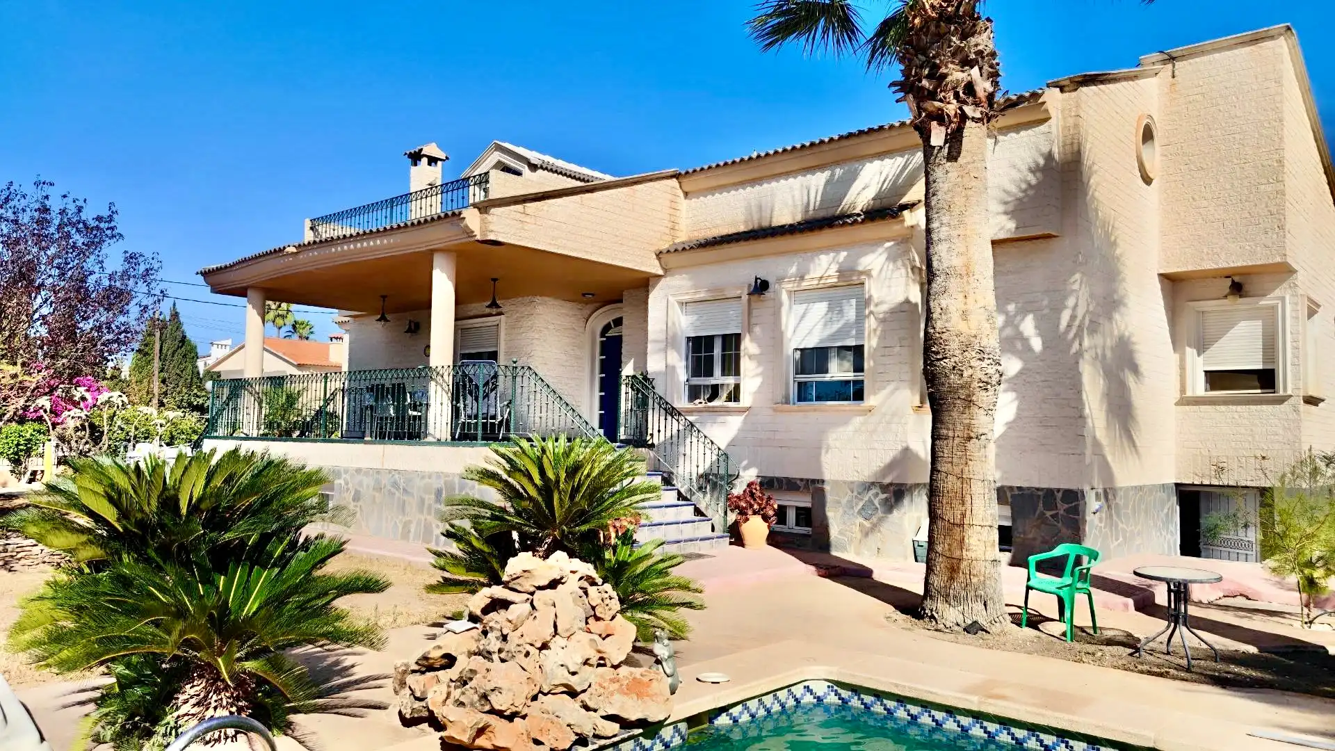 Houses for sale in Villamontes - Boqueres