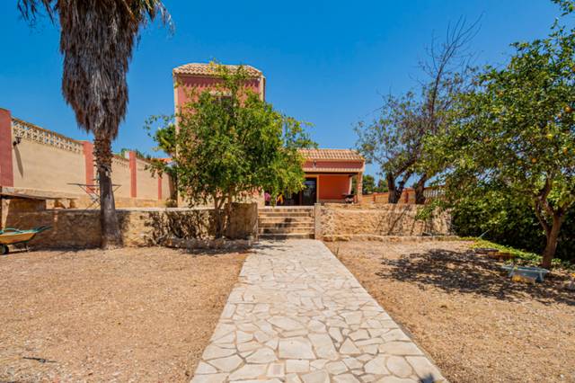 Casa-chalet en Venta en La Nucia Pueblo