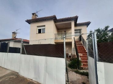 Villa zum Verkauf in El Casar de Escalona