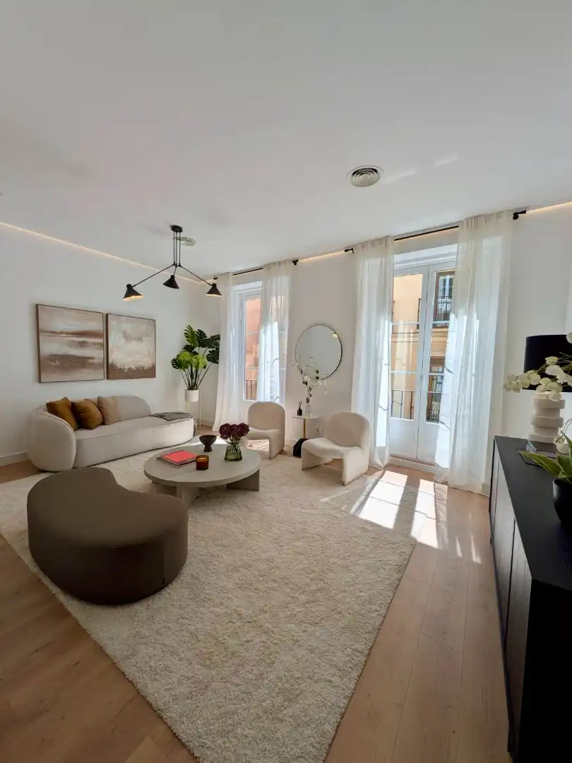 Flat for sale in Carrera de San Jerónimo, Sol