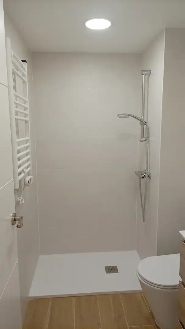 Baño de Piso en venta en Móstoles con Calefacción, Terraza y Balcón