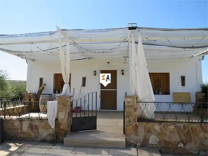 Country homes for sale in Martos