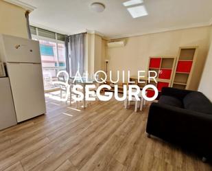 Bedroom of Flat to rent in Fuenlabrada  with Air Conditioner