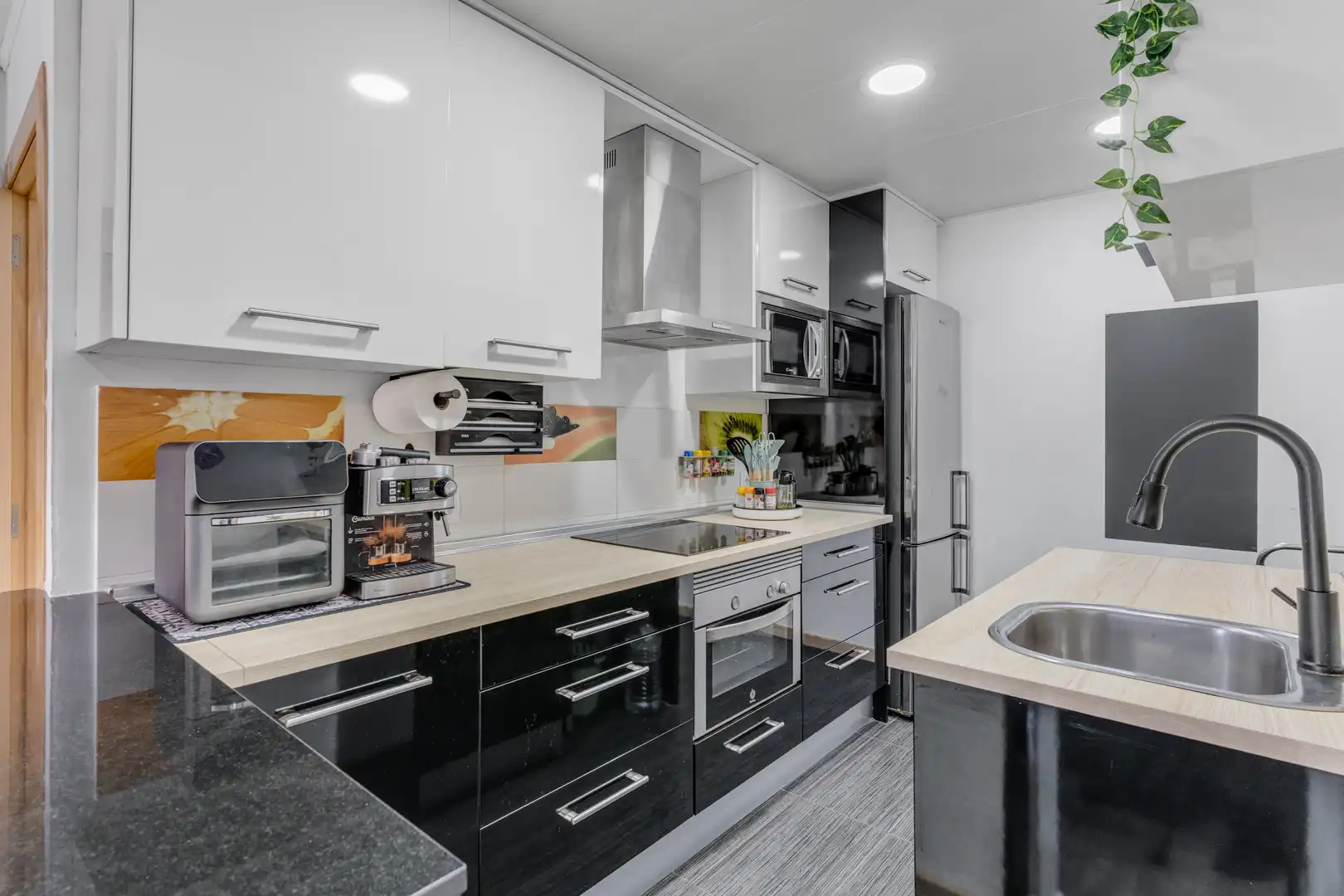 Flat with terrace for sale in Sant Adriá Nord, imagen 6