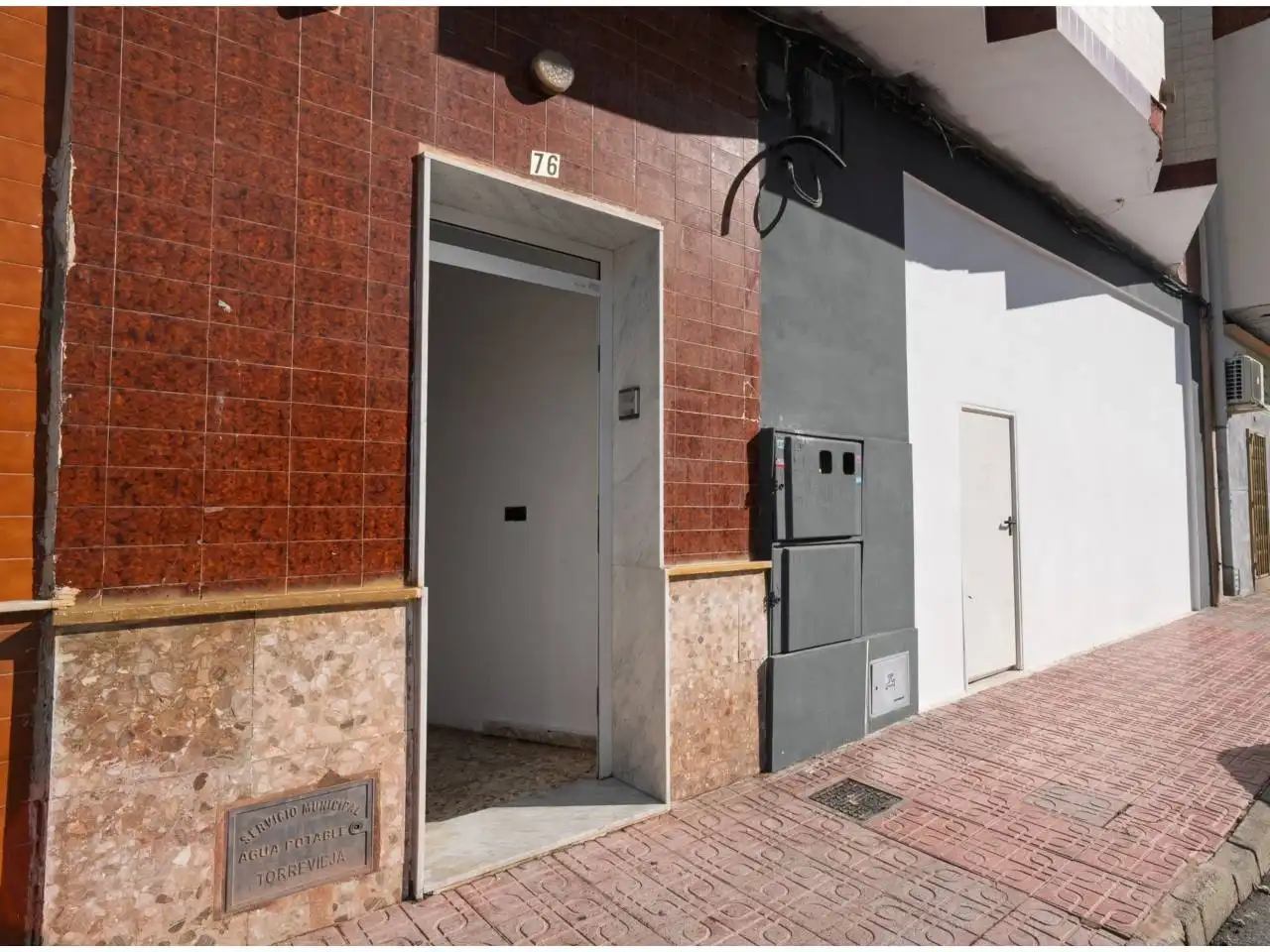 Mixed residential for sale in Calle Orihuela 76, imagen 4