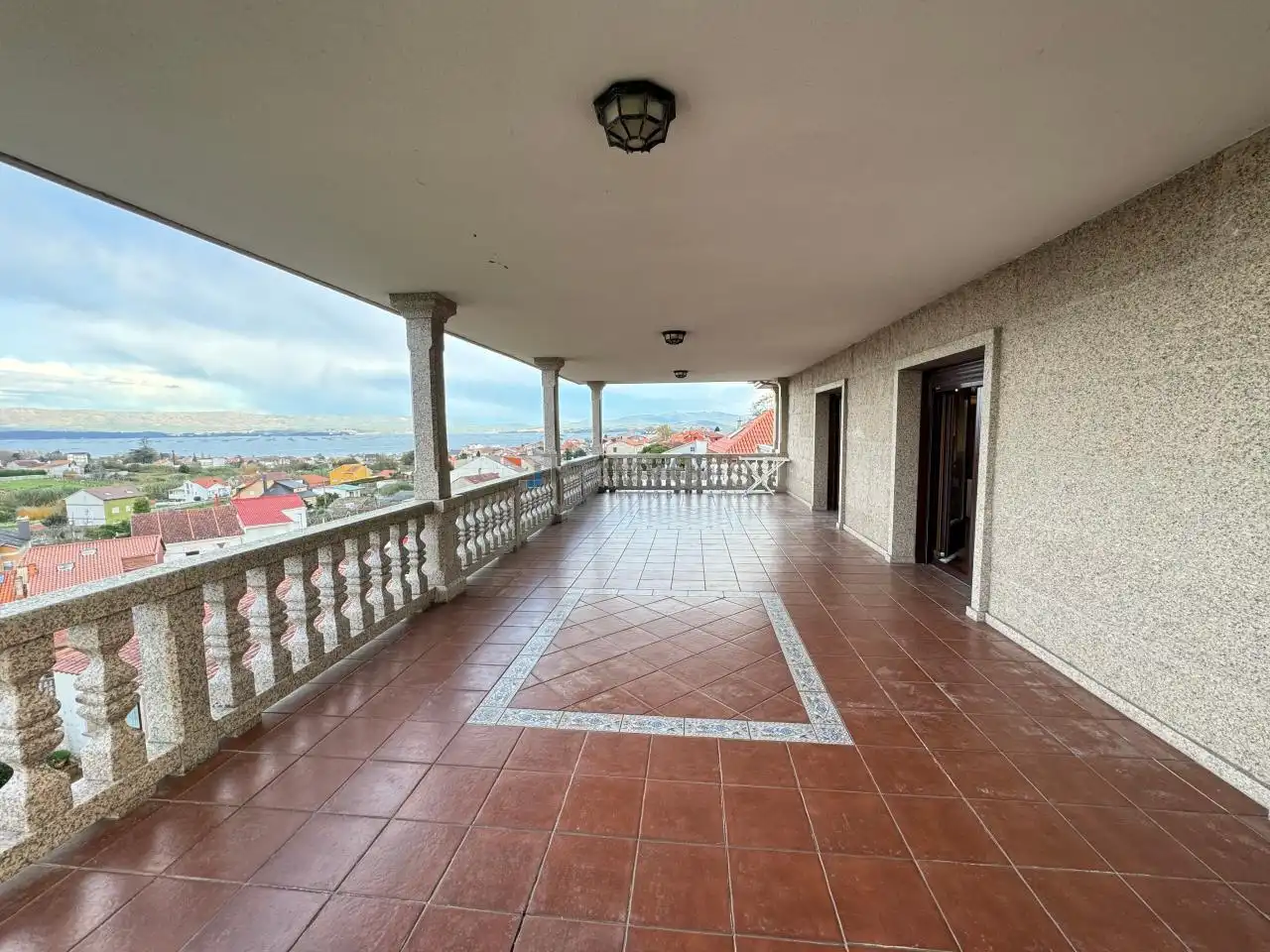 Terraza de Casa o chalet en venta en Vilagarcía de Arousa con Calefacción, Jardín privado y Terraza