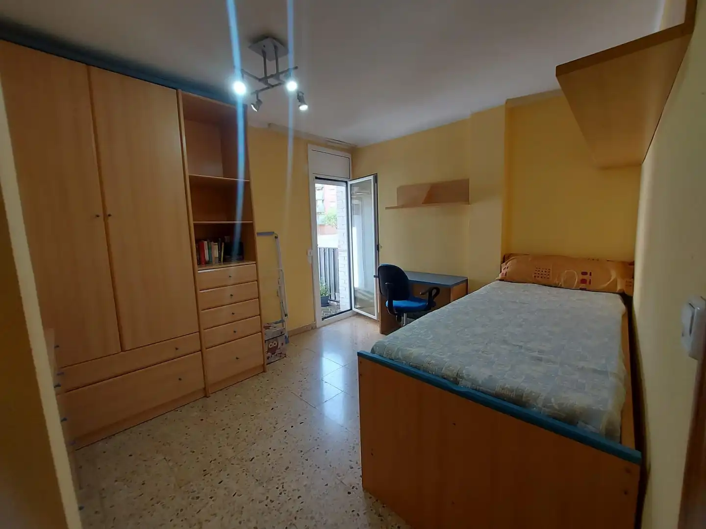 Bedroom of Flat for sale in Sant Andreu de la Barca  with Air Conditioner, Heating and Balcony