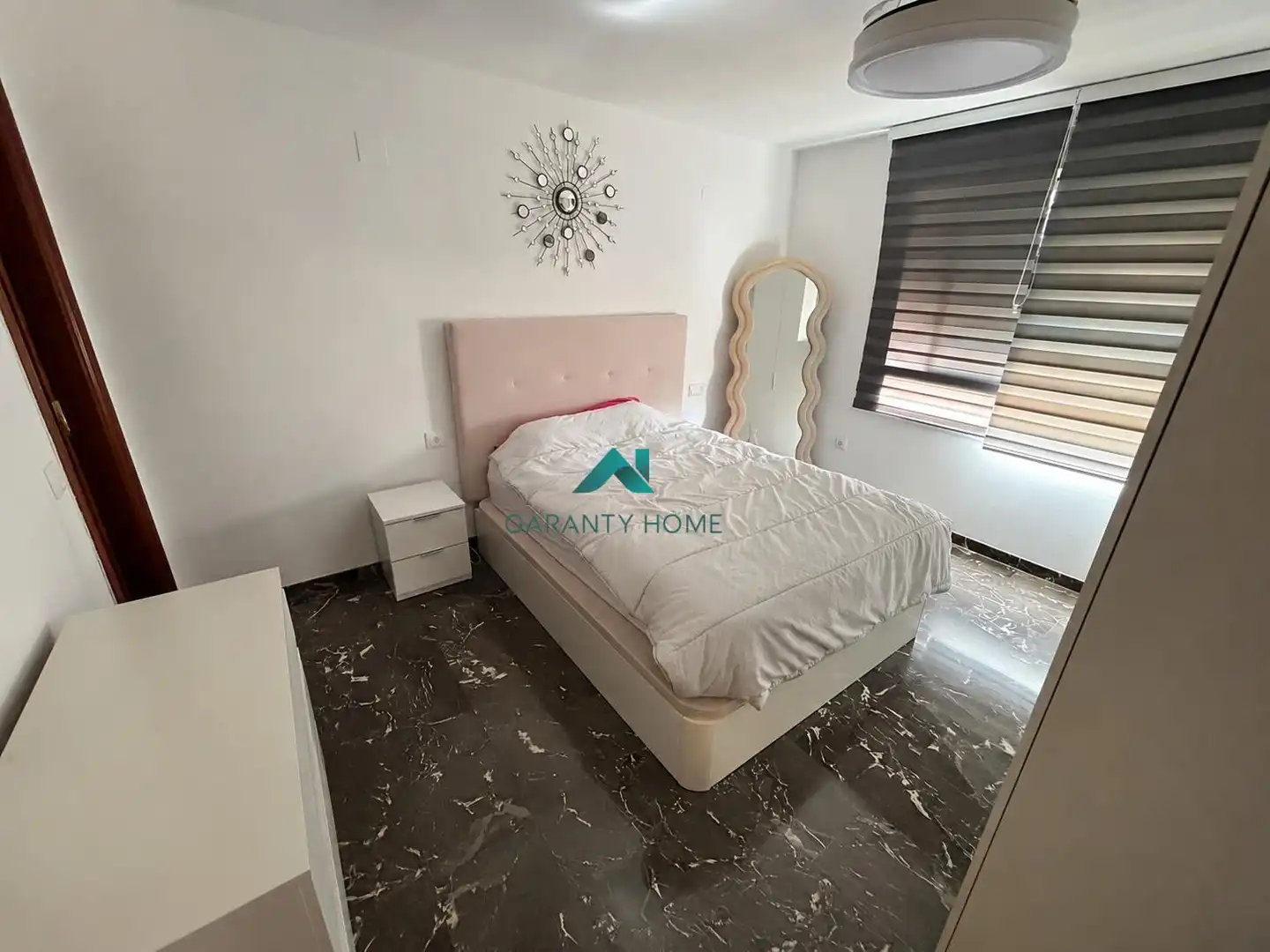 Habitación de Piso de alquiler en Jaén con Aire acondicionado, Terraza y Amueblado