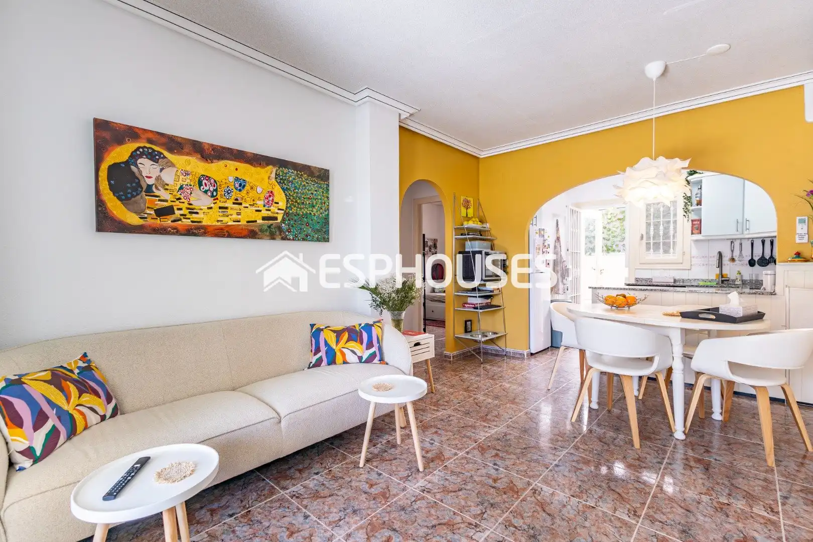 Wohnzimmer von Erdgeschoss zum Verkauf in Guardamar del Segura mit Klimaanlage, Terrasse und Balkon