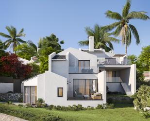 Exterior view of House or chalet for sale in Estepona  with Private garden